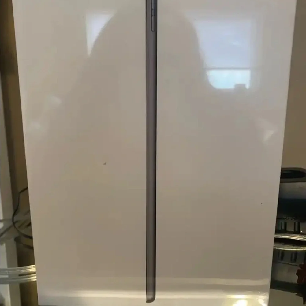 NEW Apple iPad 9th Generation 64GB Wi‑Fi